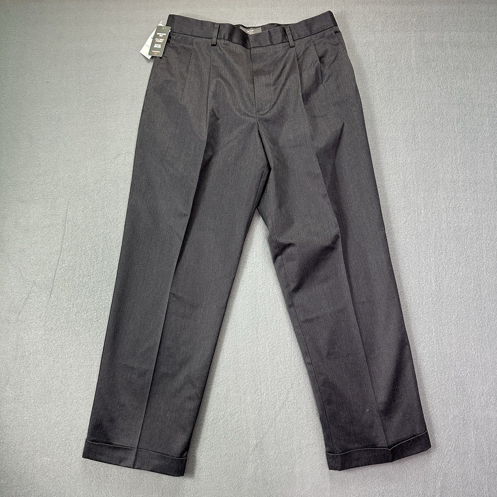 New Dockers‎ Mens W32 L30 Relaxed Fit Iron-free Khaki-Pleated Cuffed Dress Pants